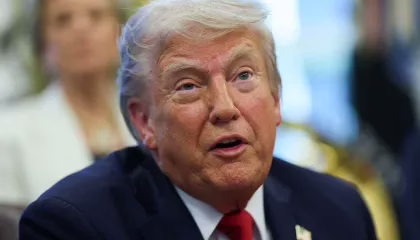 2025-05-05T184124Z_1_LYNXMPEL440Q9_RTROPTP_4_USA-TRUMP